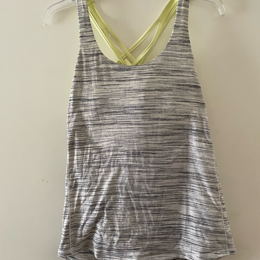 🍋 Lululemon  athletica Gray and neon Yellow 2 in 1 tank Top